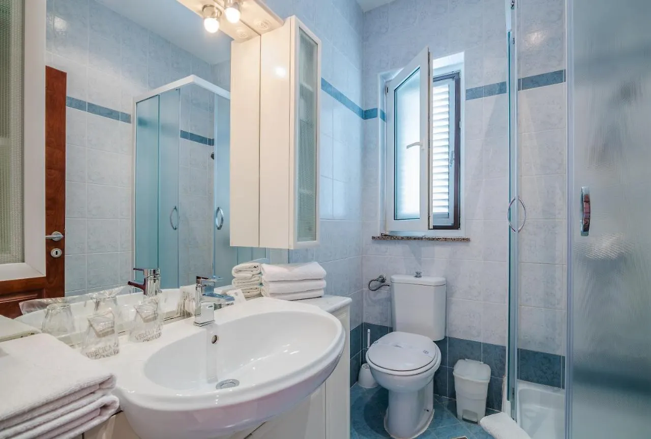 Pansion Dujmovic 1 Apartment Malinska