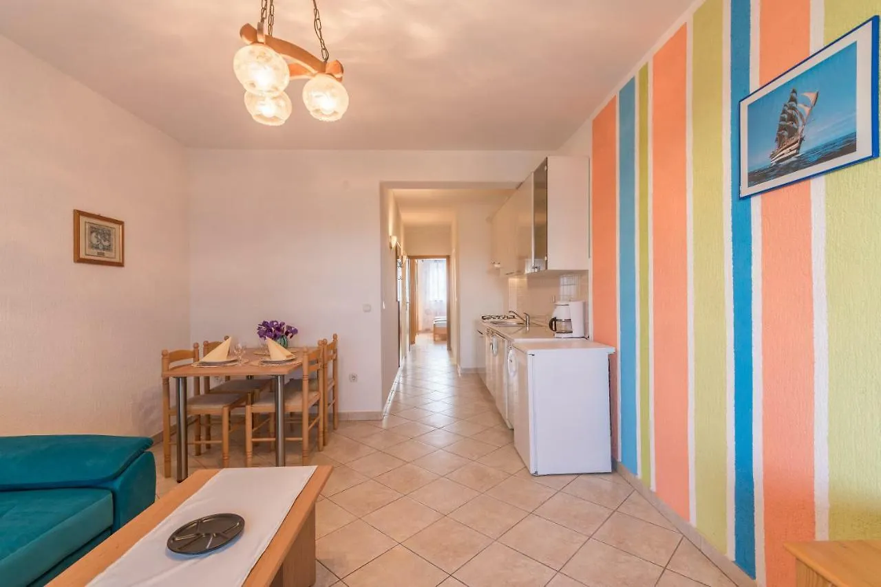 Pansion Dujmovic 1 Apartment Malinska Croatia