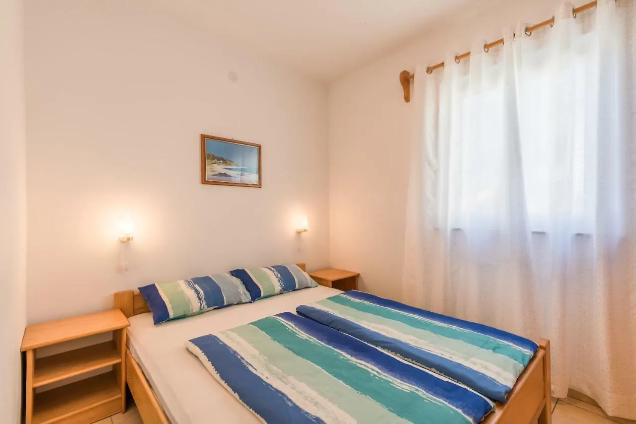 Pansion Dujmovic 1 Apartment Malinska Croatia