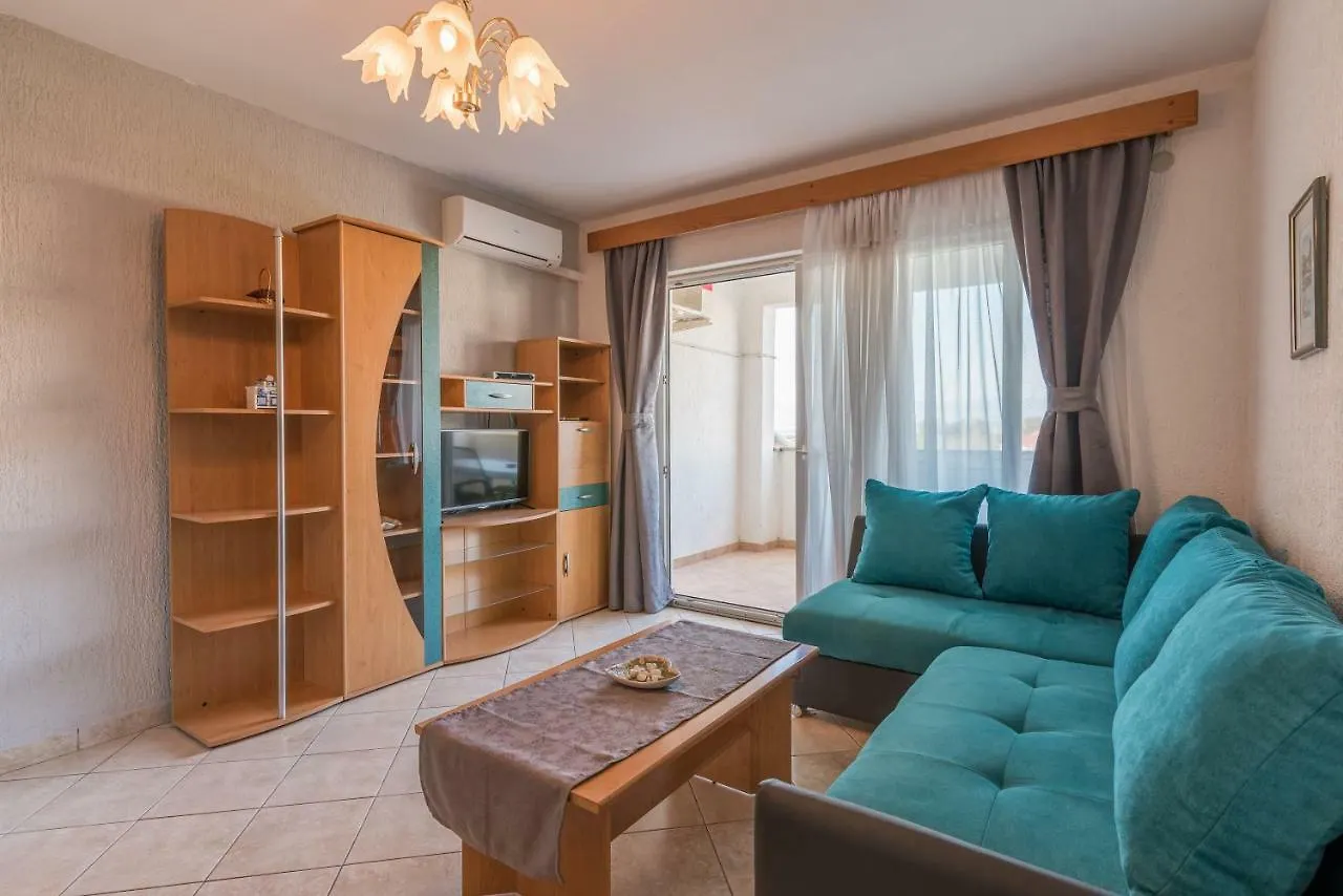 Pansion Dujmovic 1 Apartment Malinska 0*,  Croatia