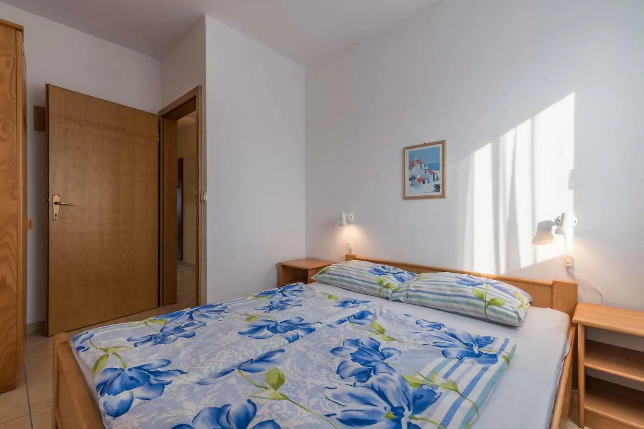 Pansion Dujmovic 1 Apartment Malinska