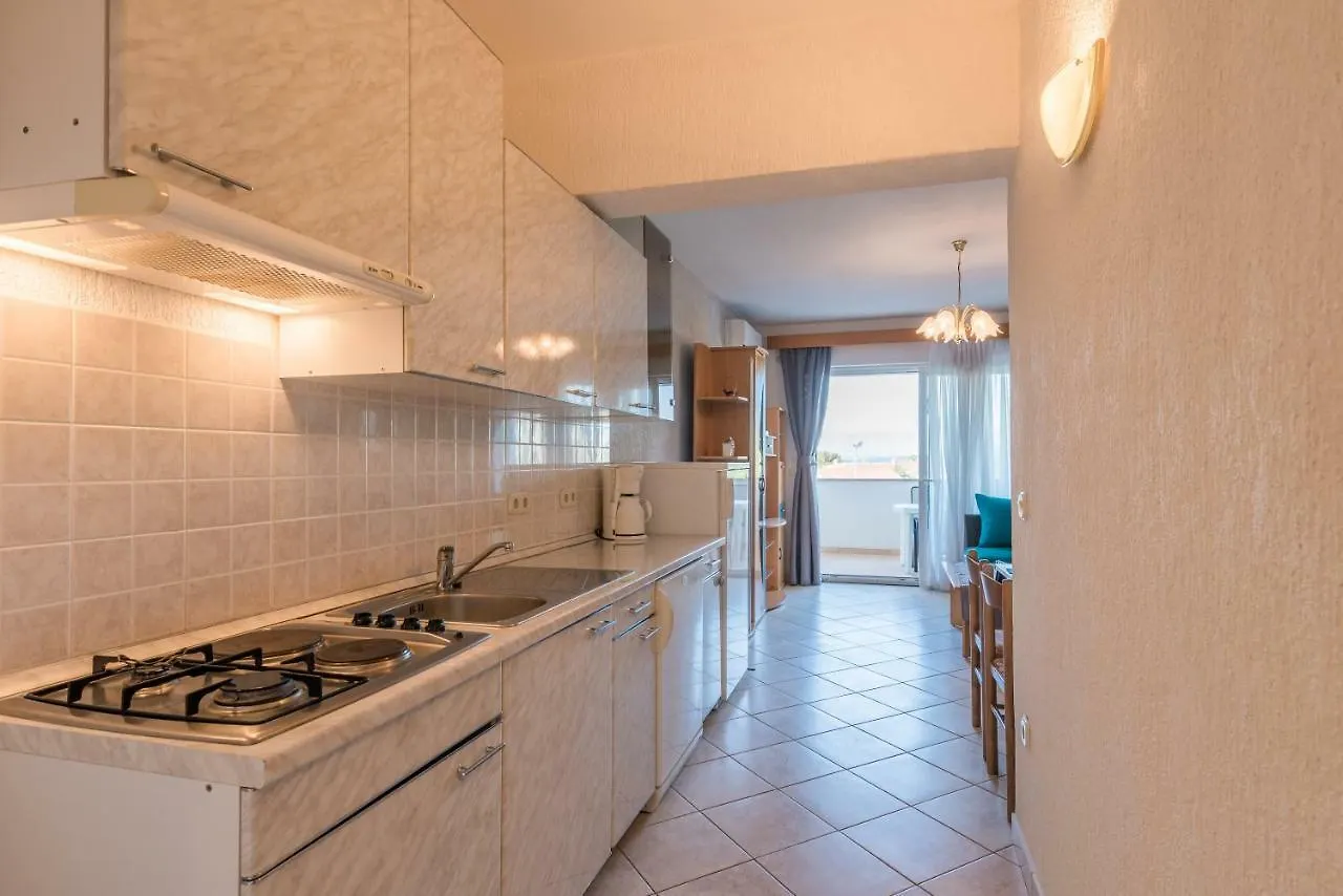 Pansion Dujmovic 1 Apartment Malinska 0*,  Croatia