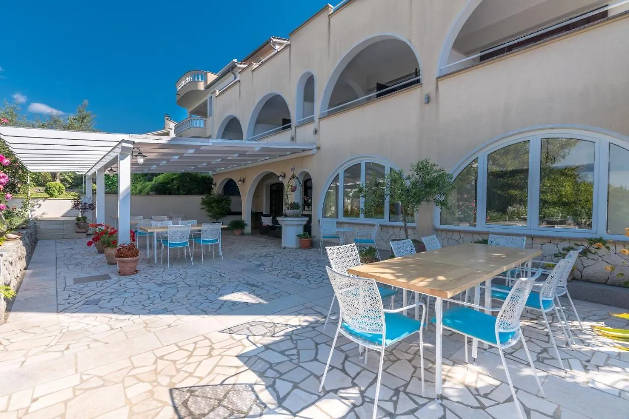 Pansion Dujmovic 1 Apartment Malinska Croatia